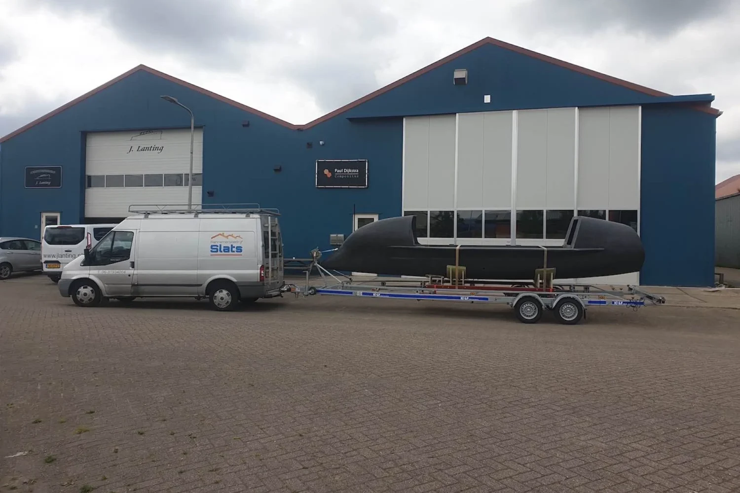 Bootcasco op een aanhanger voor de bedrijfshal